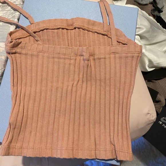 UO Light pink crop tank - Picture 3 of 5